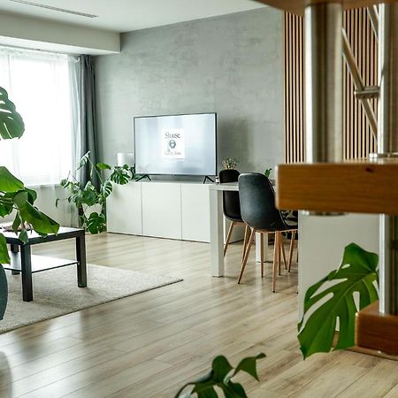 Urban Zenhouse No.2 - Breakfast Included Apartamento Bratislava Exterior foto