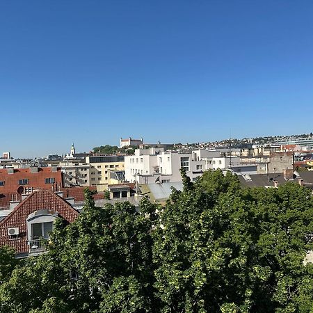 Urban Zenhouse No.2 - Breakfast Included Apartamento Bratislava Exterior foto