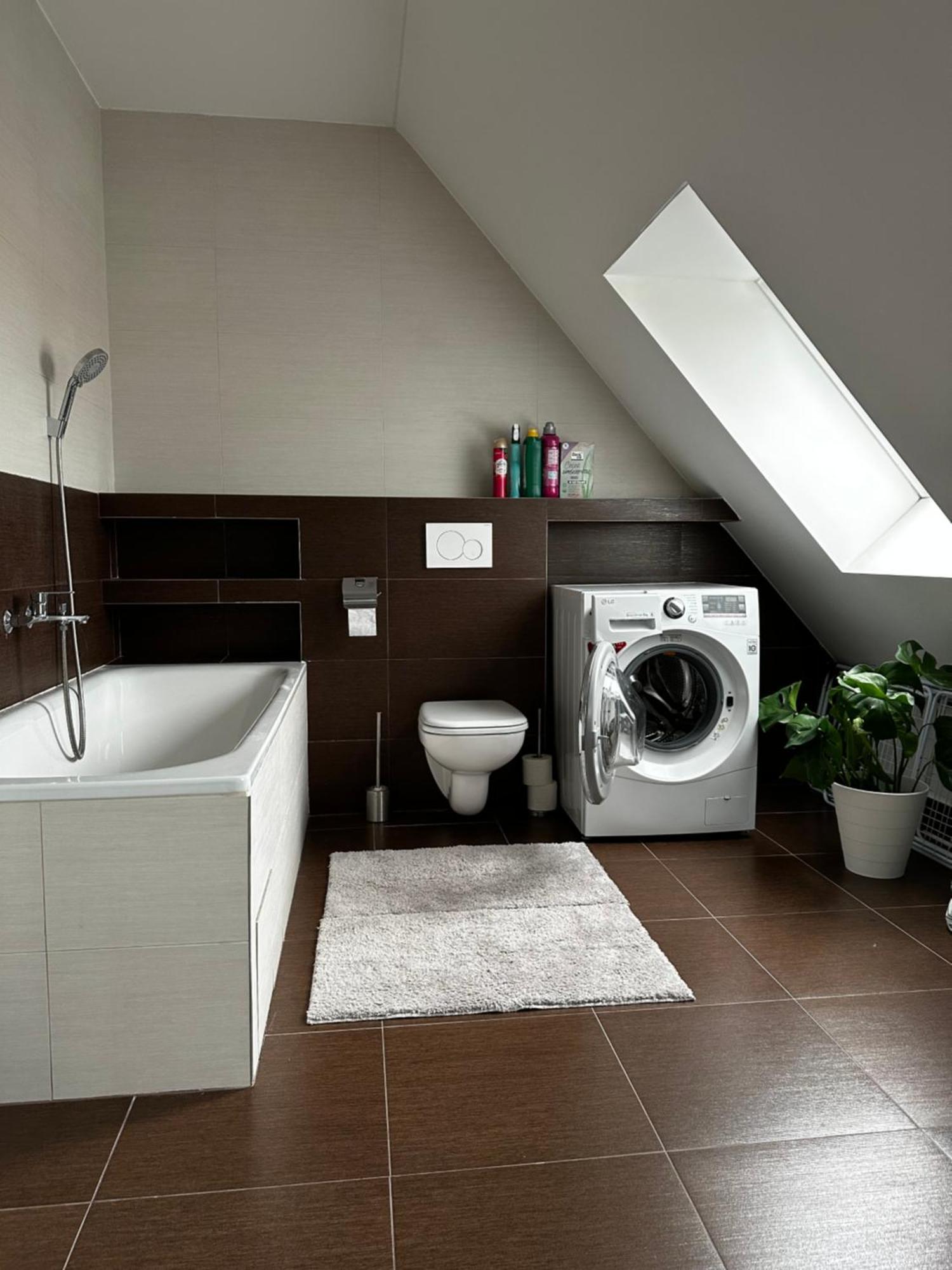 Urban Zenhouse No.2 - Breakfast Included Apartamento Bratislava Exterior foto