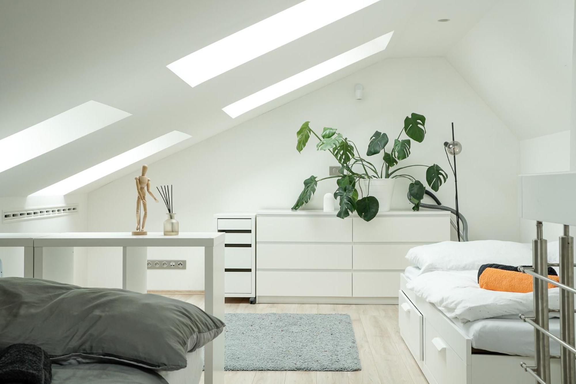 Urban Zenhouse No.2 - Breakfast Included Apartamento Bratislava Exterior foto
