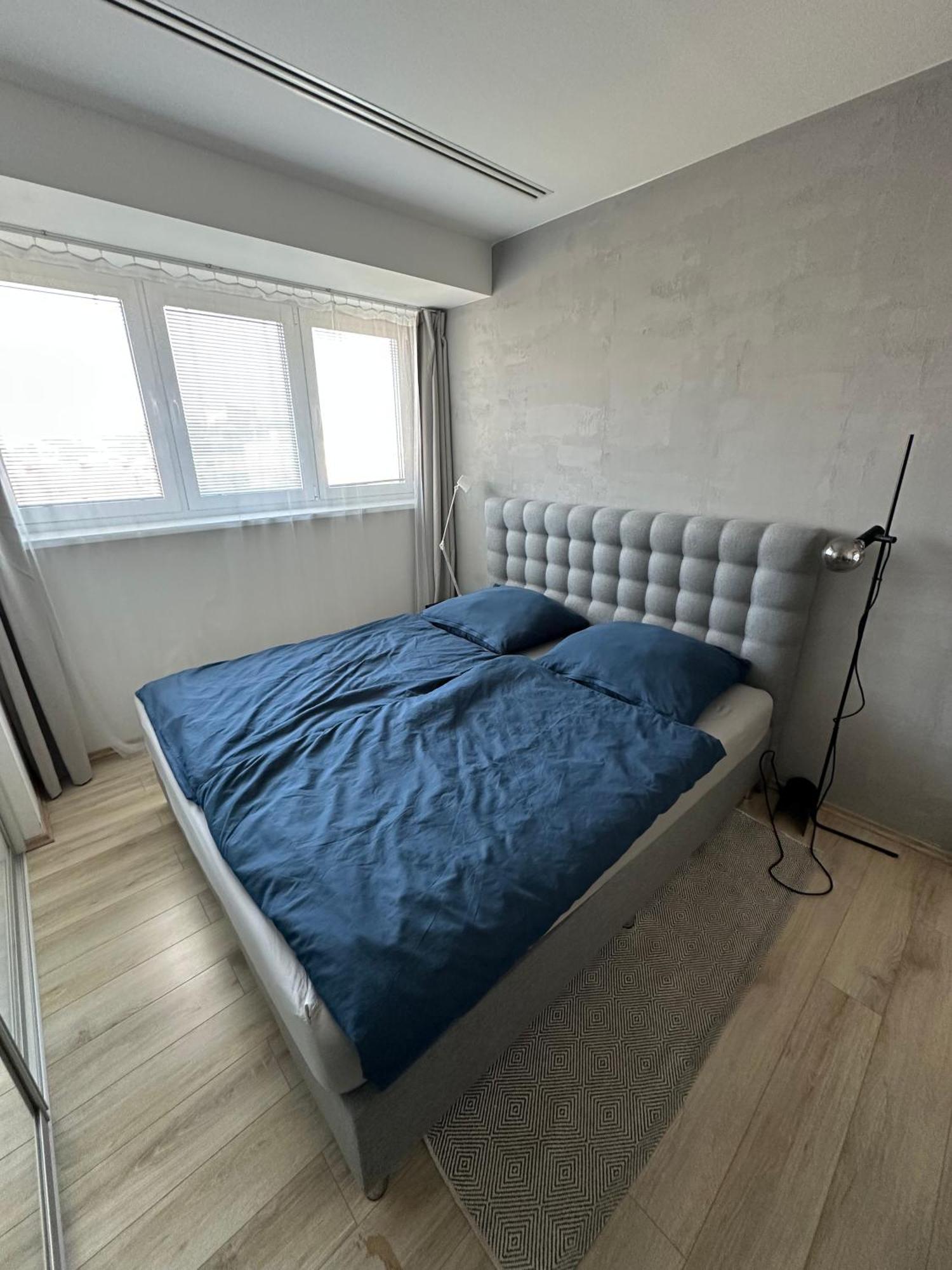 Urban Zenhouse No.2 - Breakfast Included Apartamento Bratislava Exterior foto