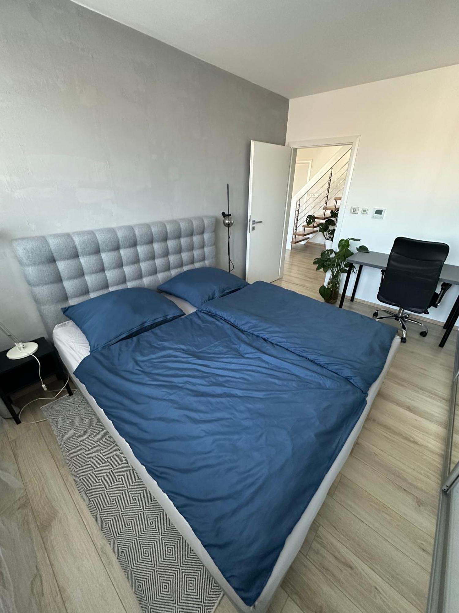 Urban Zenhouse No.2 - Breakfast Included Apartamento Bratislava Exterior foto