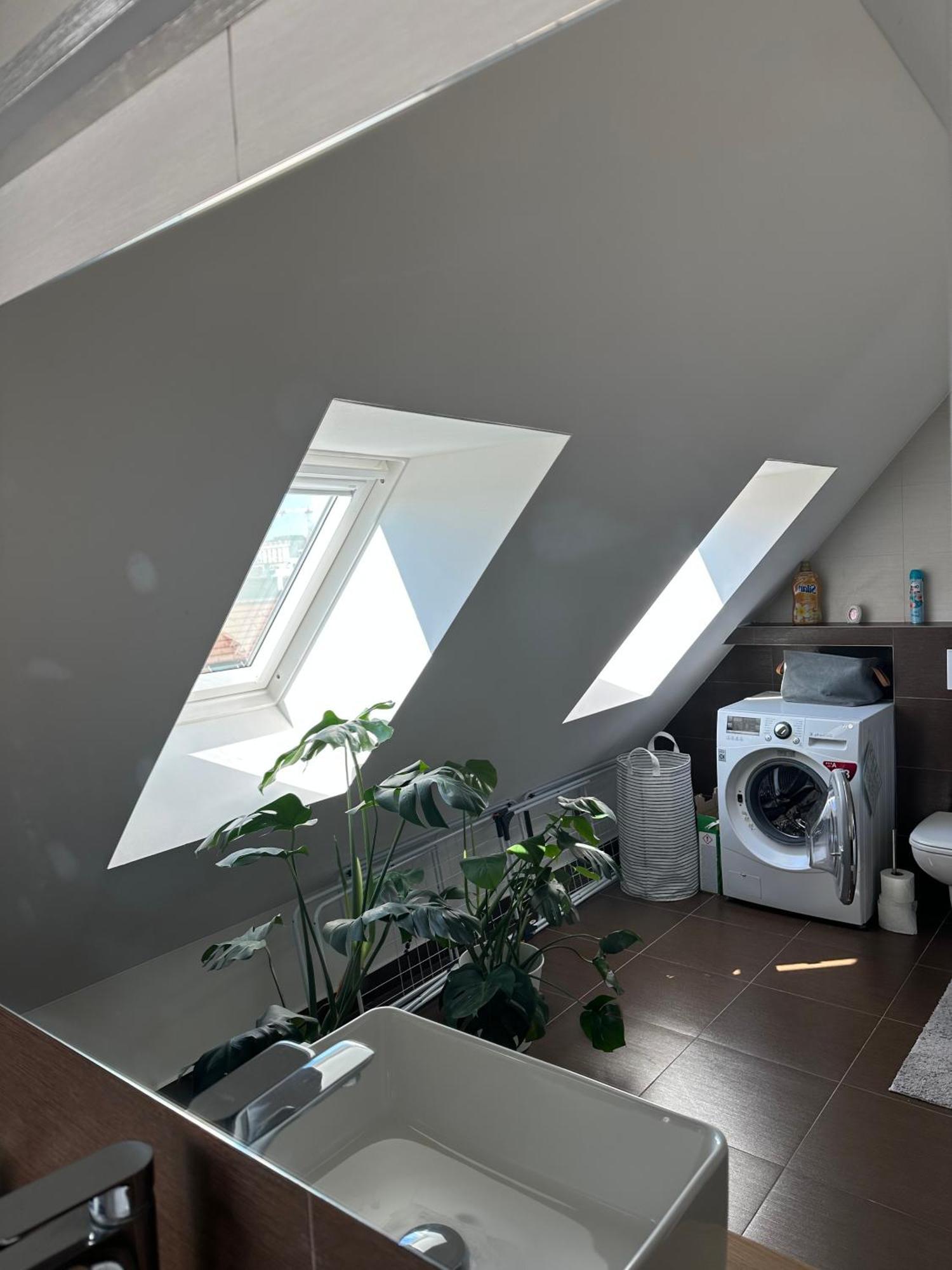 Urban Zenhouse No.2 - Breakfast Included Apartamento Bratislava Exterior foto